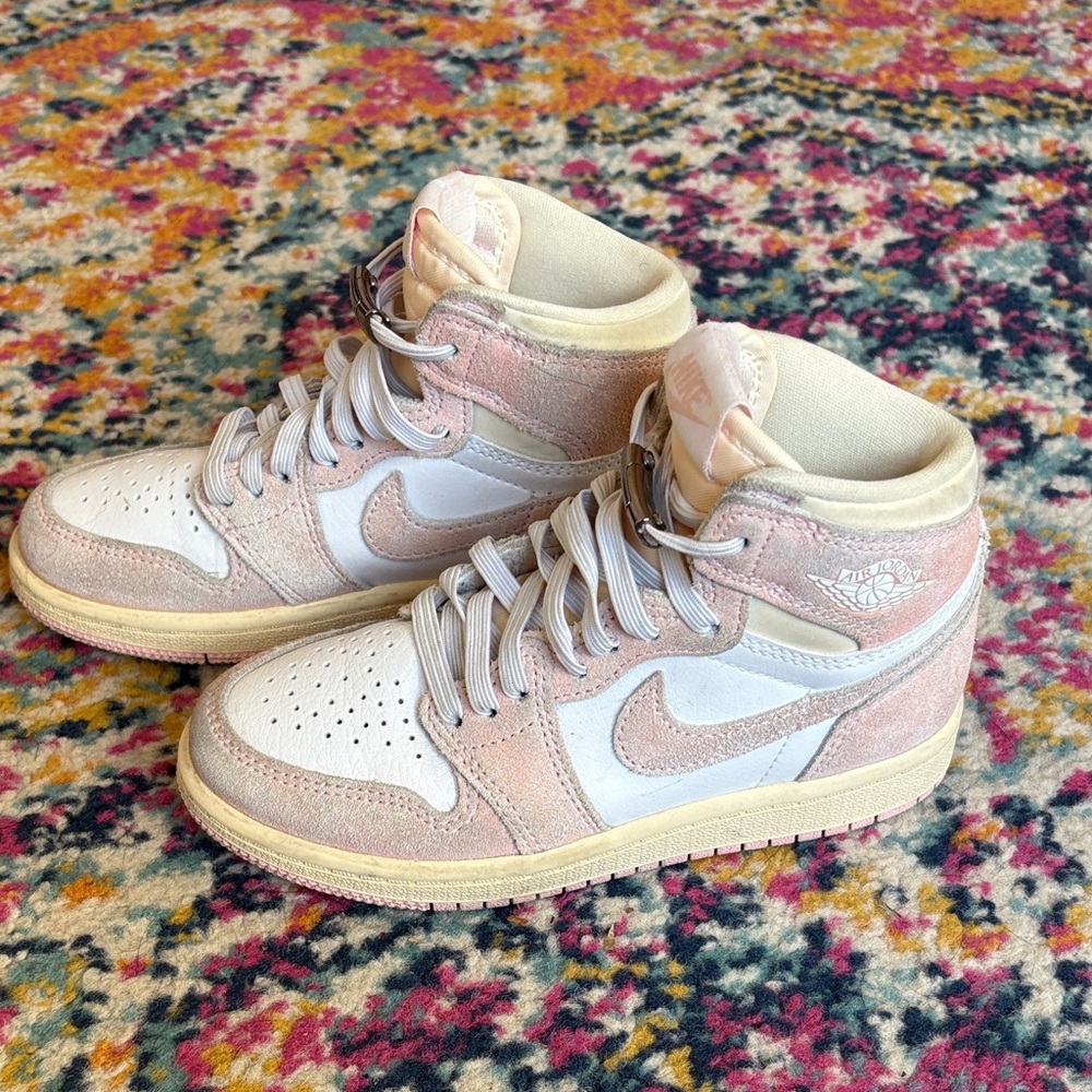 Nike High-Top Sneakers in White, Cream & Pink